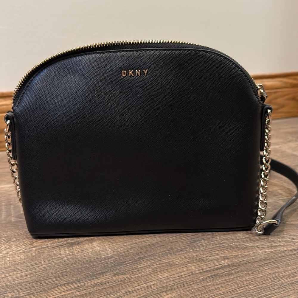 DKNY Black Crossbody Bag with Adjustable Strap and Silver Hardware